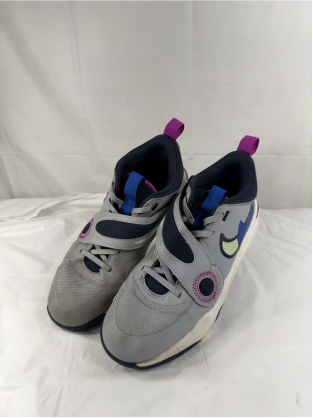 Size 6.5 Y Nike Team Hustle D11 SE